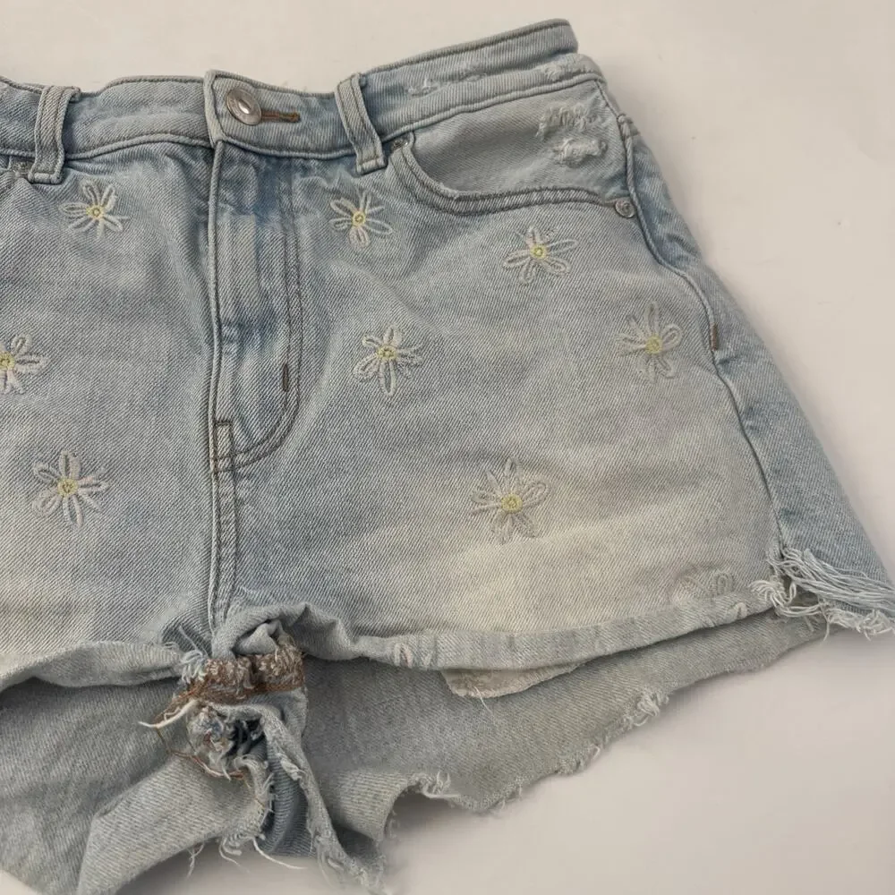 American Eagle Super Stretch Jean Shorts Size 4 Floral EMBROIDERED - Picture 4 of 13